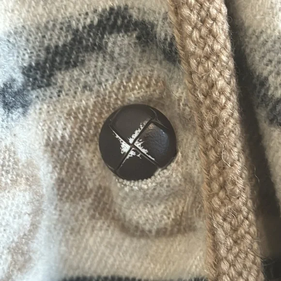 Top - Picture 7 of 14